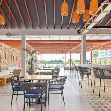- Baia Kristal * Cartagena